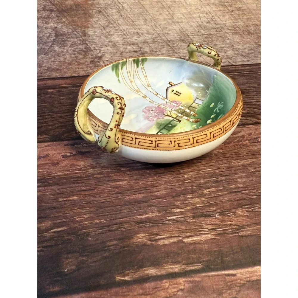 Beautiful Vintage Nippon Porcelain Hand Painted Bowl